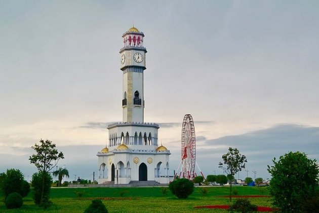 Uhrenturm in Batumi, Georgien